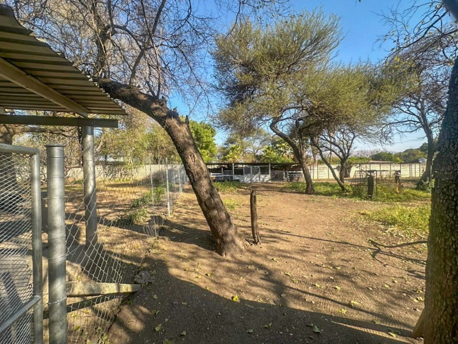 4 Bedroom Property for Sale in De Kroon A H North West